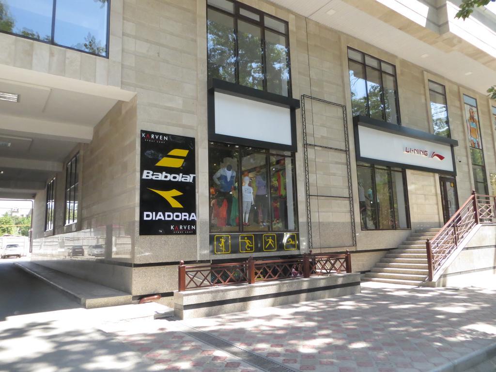 Bishkek Flatlux Apartments Esterno foto