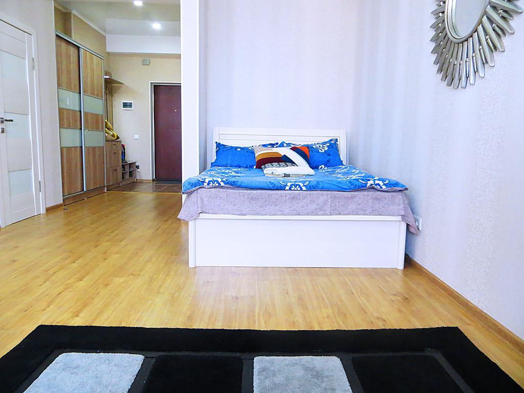 Bishkek Flatlux Apartments Esterno foto
