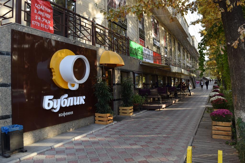 Bishkek Flatlux Apartments Esterno foto